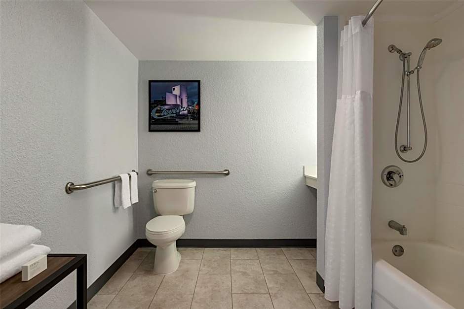 Hilton Garden Inn Cleveland Airport