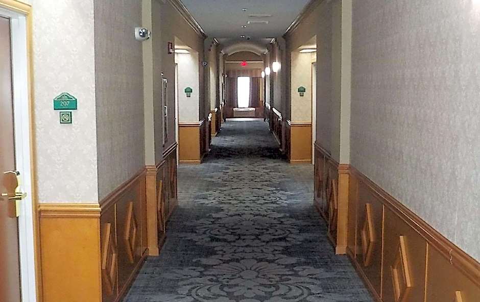 SureStay Plus Hotel by Best Western Warner Robins AFB