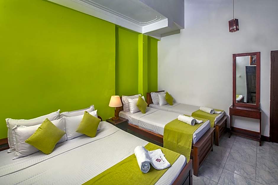 Ceyloni Lake Residency