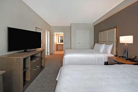 Suite with Two Queen Beds and Roll-In Shower - Disability Access/Non-Smoking