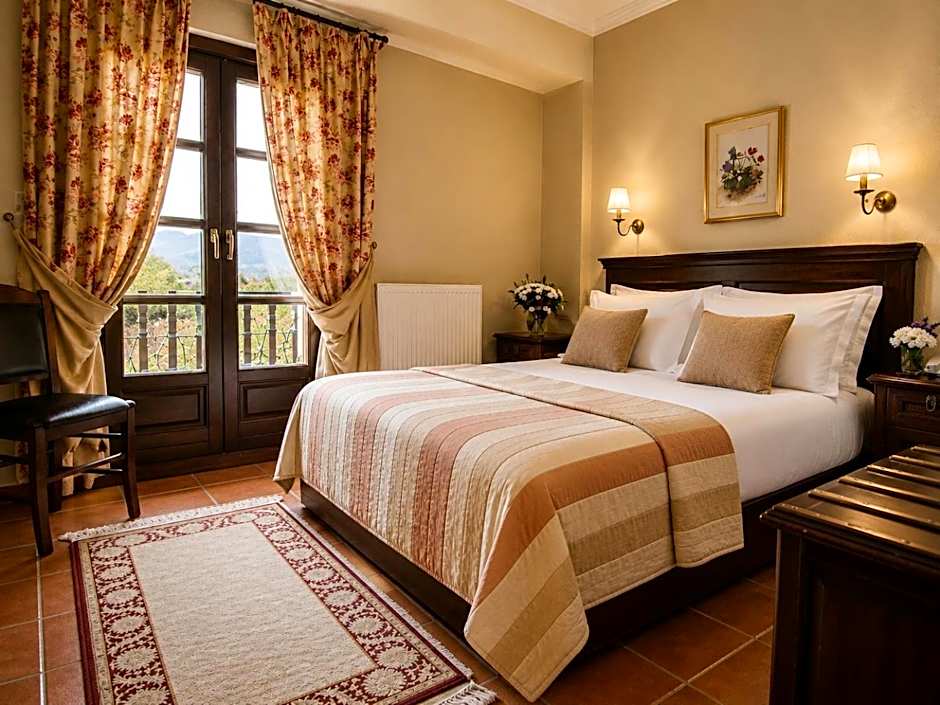 Hotel Doupiani House