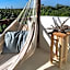 LunArena Barefoot Hotel