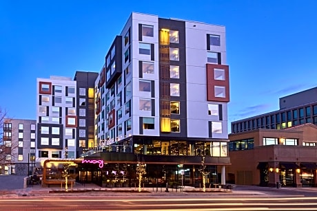 MOXY Denver Cherry Creek