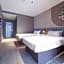Home Inn·neo (Shiqi subway station store, ningbo airport )