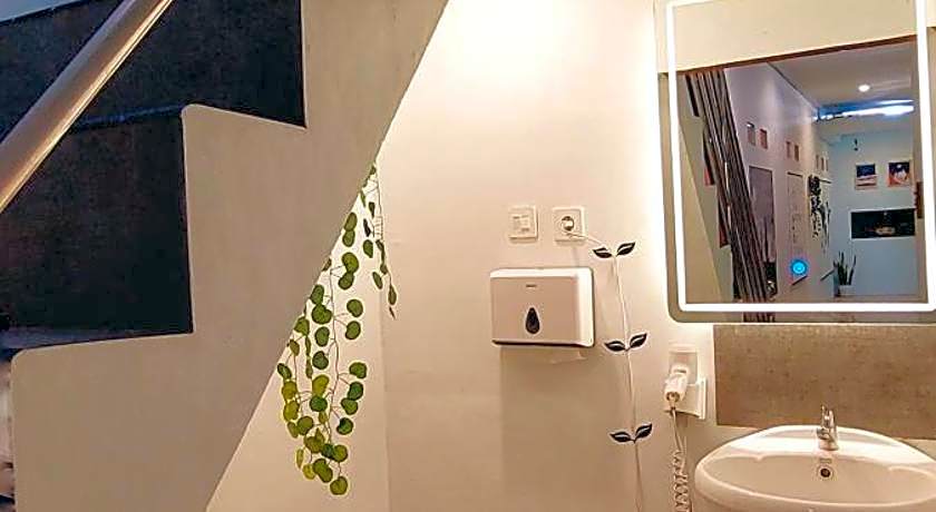 ROOM Ijen Hostel
