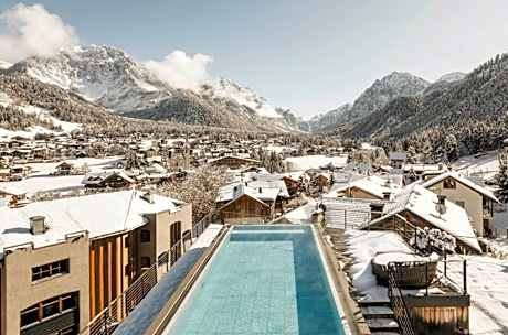 Excelsior Dolomites Life Resort