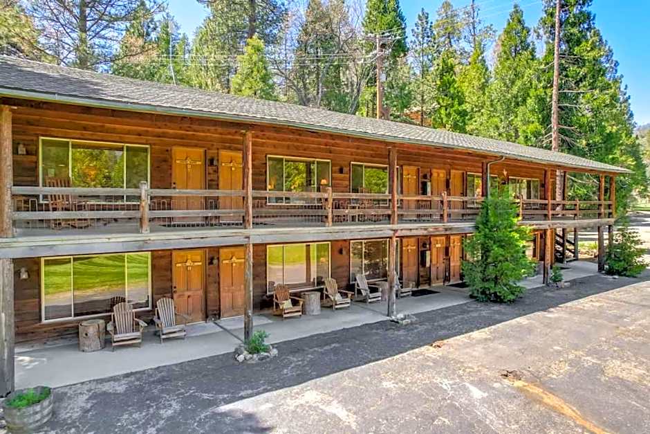 Camp Nelson Lodge Room 2