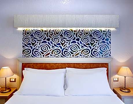 Double Room with Balcony and Sea View