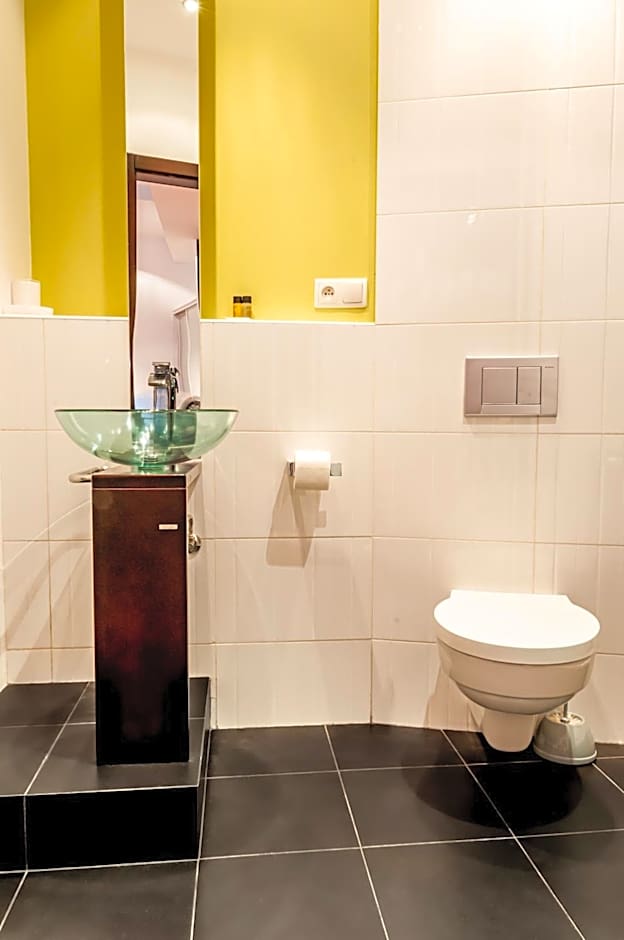 Home & Travel Apartamenty w centrum Łodzi - Piotrkowska - Klimatyzacja - Parking - Manufaktura - OFF Piotrkowska - EC1 - ATLAS Arena - Orientarium - Monopolis