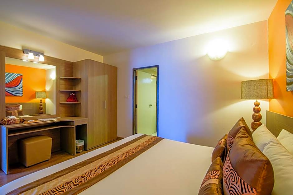Photo 1 of 7 of 2 Bedroom Suite, Sea View