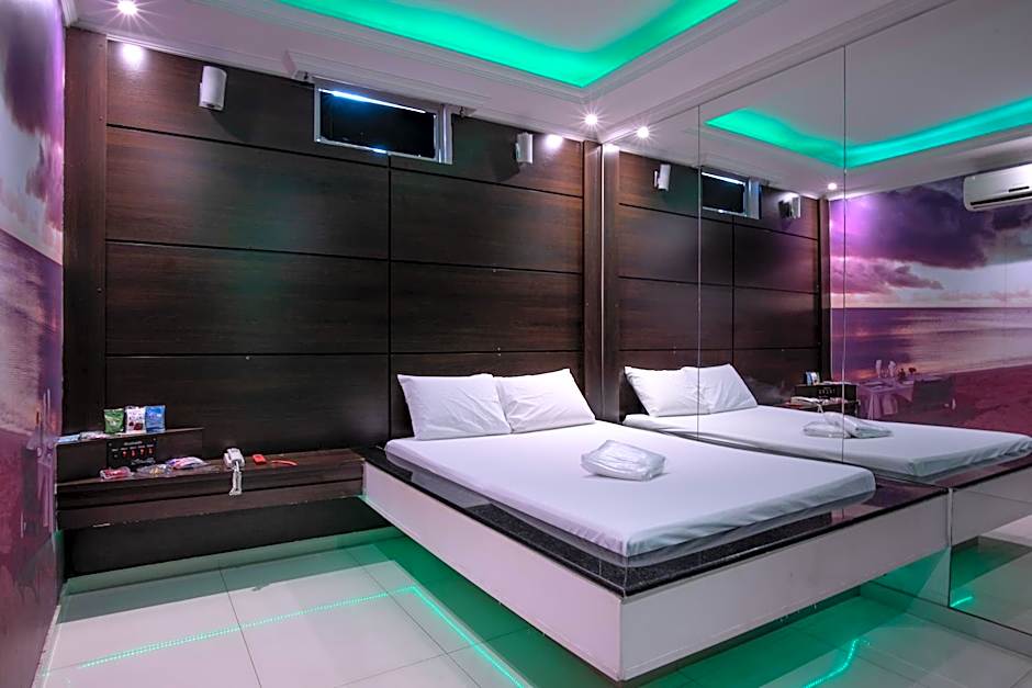 Motel Fantasy 2 (Adult Only)