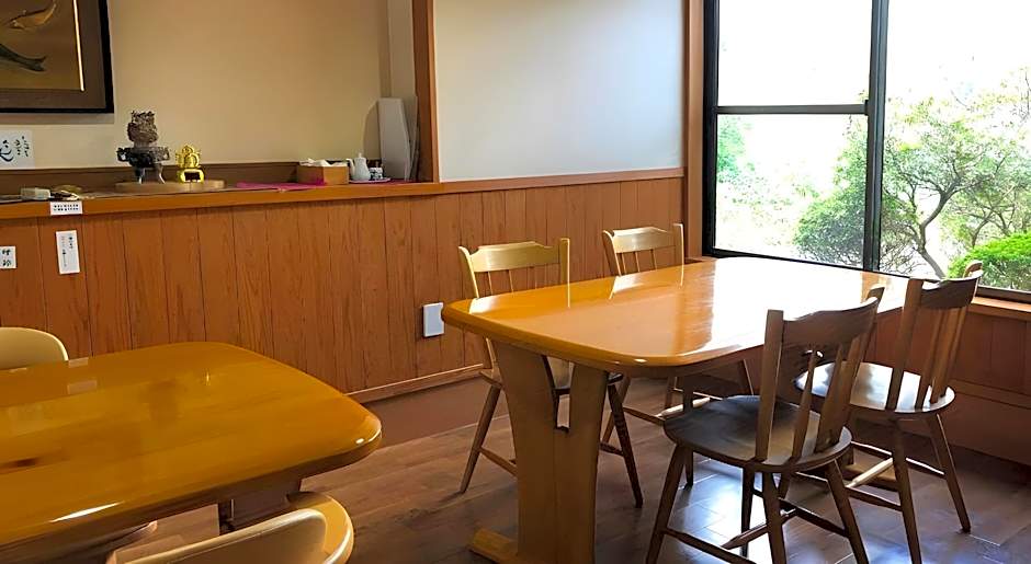 Yufuin Onsen Hasuwa Inn