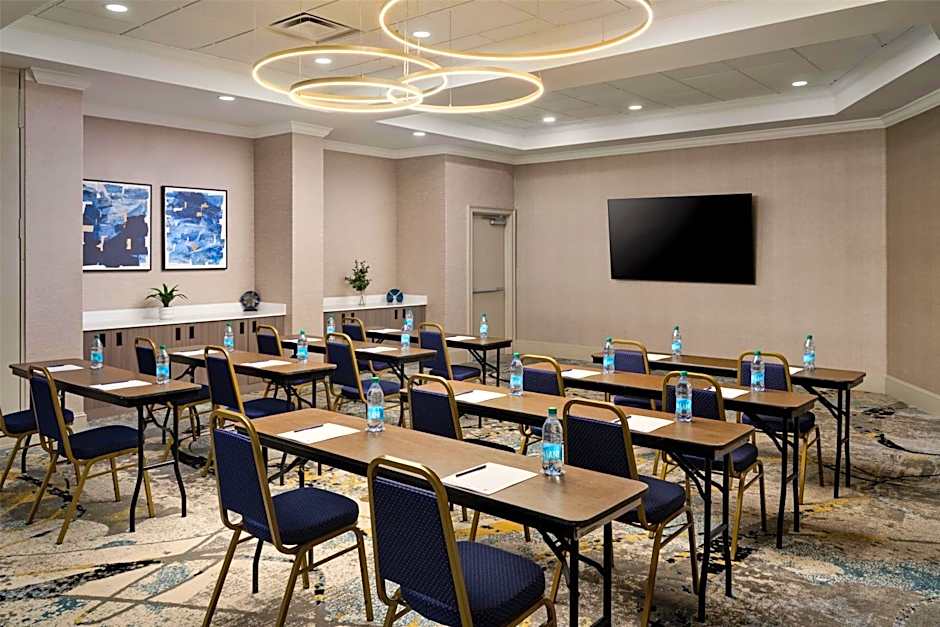 DoubleTree by Hilton Brunswick