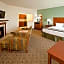 Holiday Inn Express & Suites Ripley