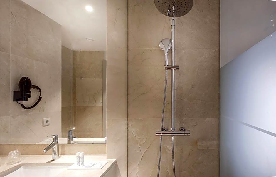 Oporto Airport & Business Hotel