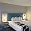 La Quinta Inn & Suites by Wyndham Auburn Worcester