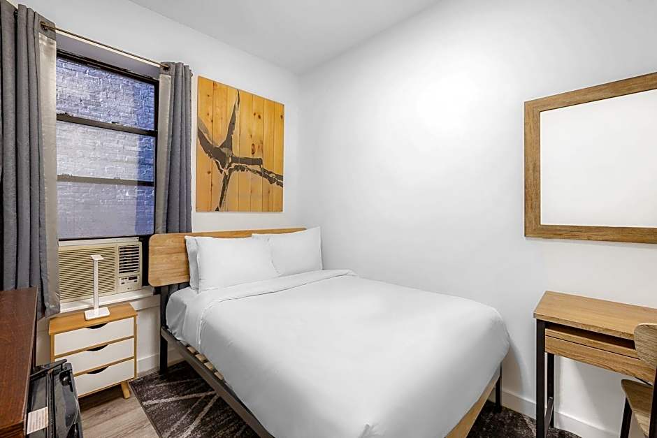 Hotel 27 by LuxUrban
