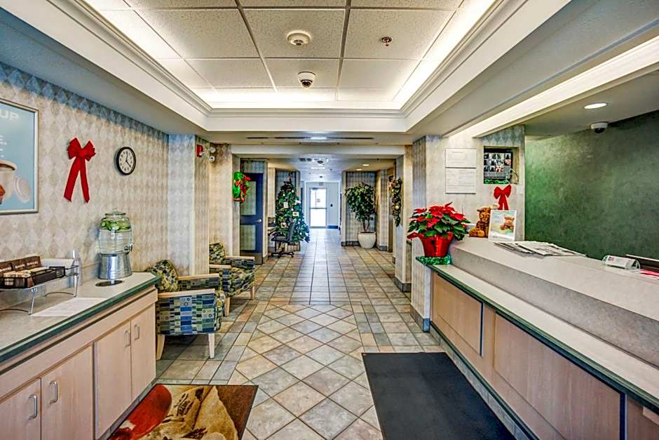 Motel 6-Red Deer, AB