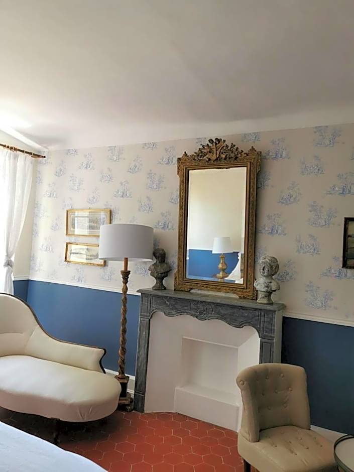 1560- Domaine Des Cinq Jardins- A Magical and Authentic Mansion
