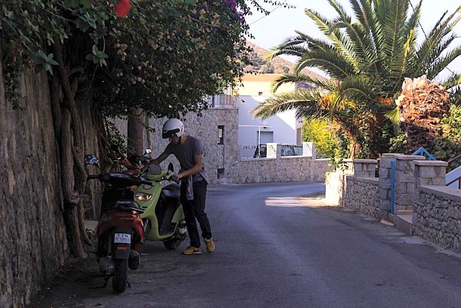 Studios by Climbing House