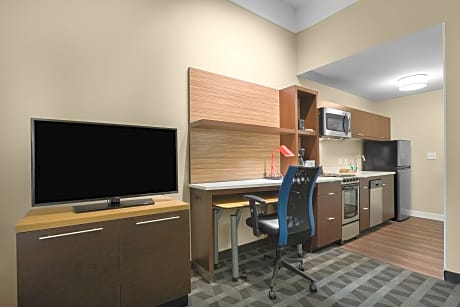 Suite, 1 Bedroom (1 Queen Bed and 1 Double Sofa Bed)