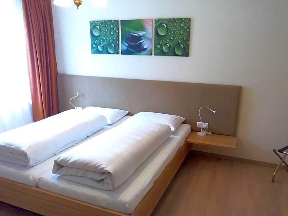 Der Löwen, Löwen Betriebs- und Management GmbH