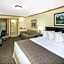 Travelodge by Wyndham Golden Sportsman Lodge