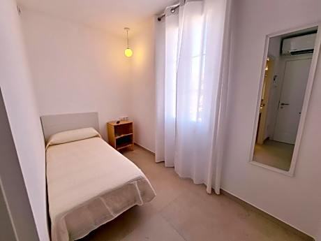 Single Room with Private Bathroom
