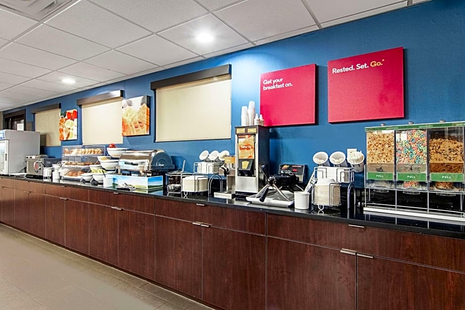 Comfort Suites Knoxville Airport