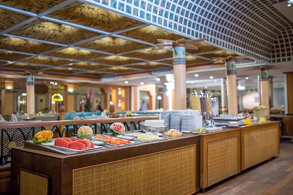 Asia Pattaya Hotel (SHA Extra Plus)