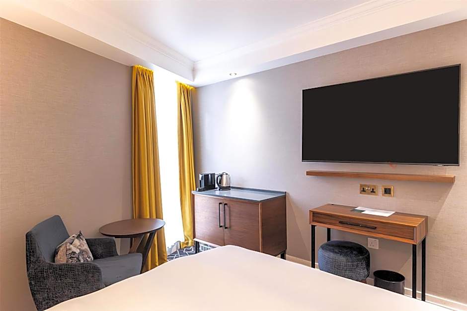 100 Queen's Gate Hotel London, Curio Collection by Hilton