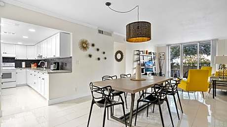 Junior Suite with Garden View