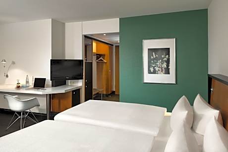 XL Room