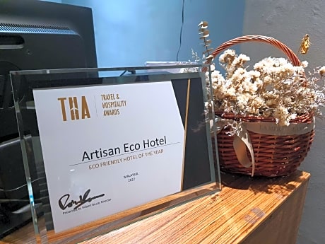 Artisan Eco Hotel