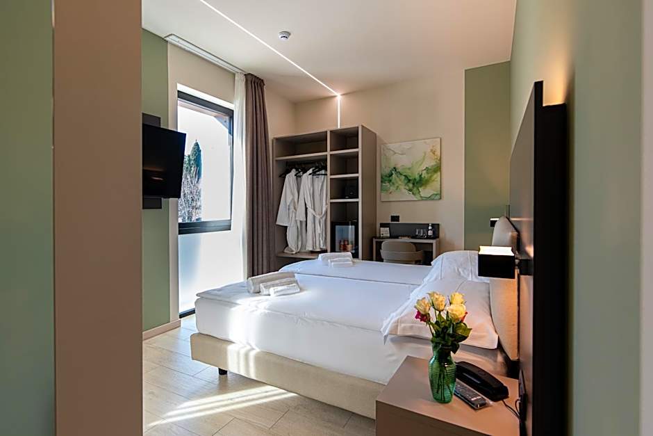 Ile Hotel
