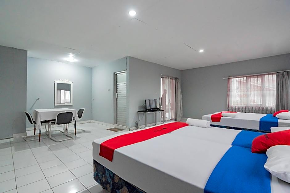 RedDoorz near Farm House 4