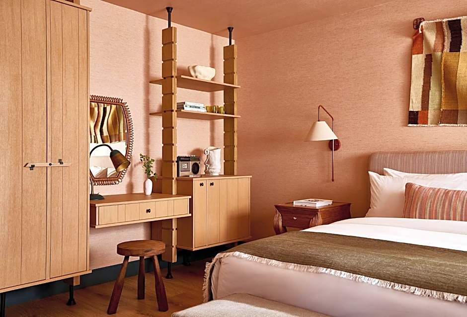 Hotel Corduroy