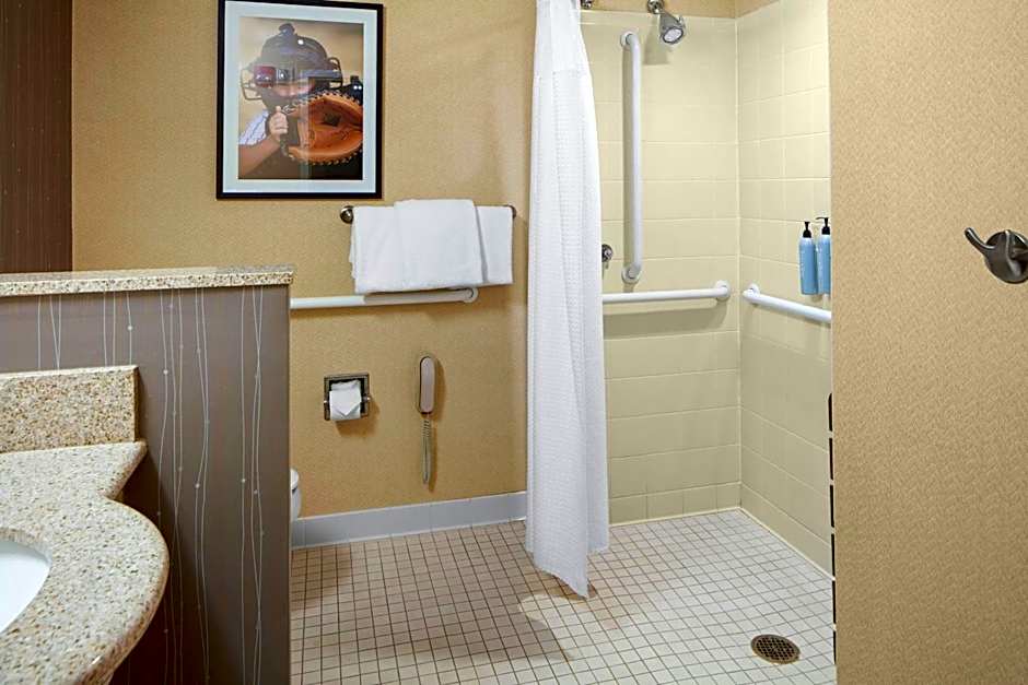 Courtyard by Marriott Aberdeen At Ripken Stadium