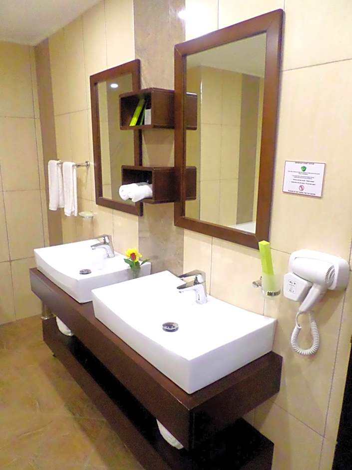 Best Western Premier Garden Hotel Entebbe