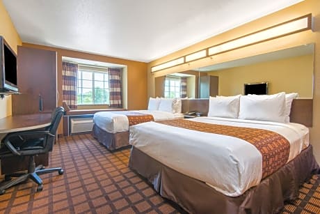 2 Queen Beds Non-Smoking