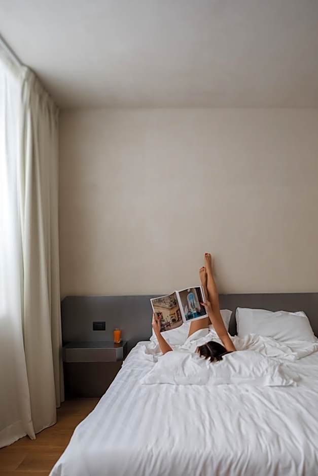 C10 Boutique Hotel
