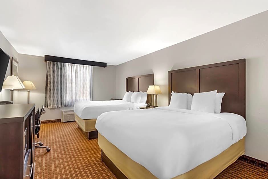Quality Inn & Suites Chattanooga-East Ridge