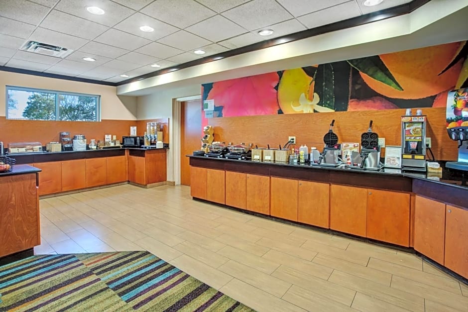 Fairfield Inn & Suites by Marriott Lexington North