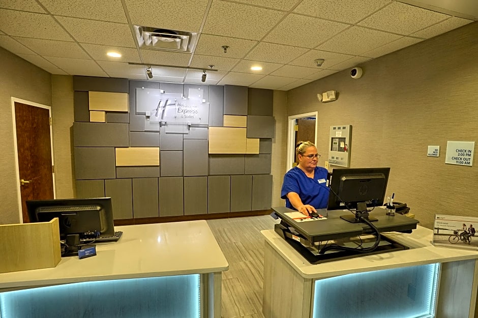 Holiday Inn Express Hotel & Suites Pell City By IHG