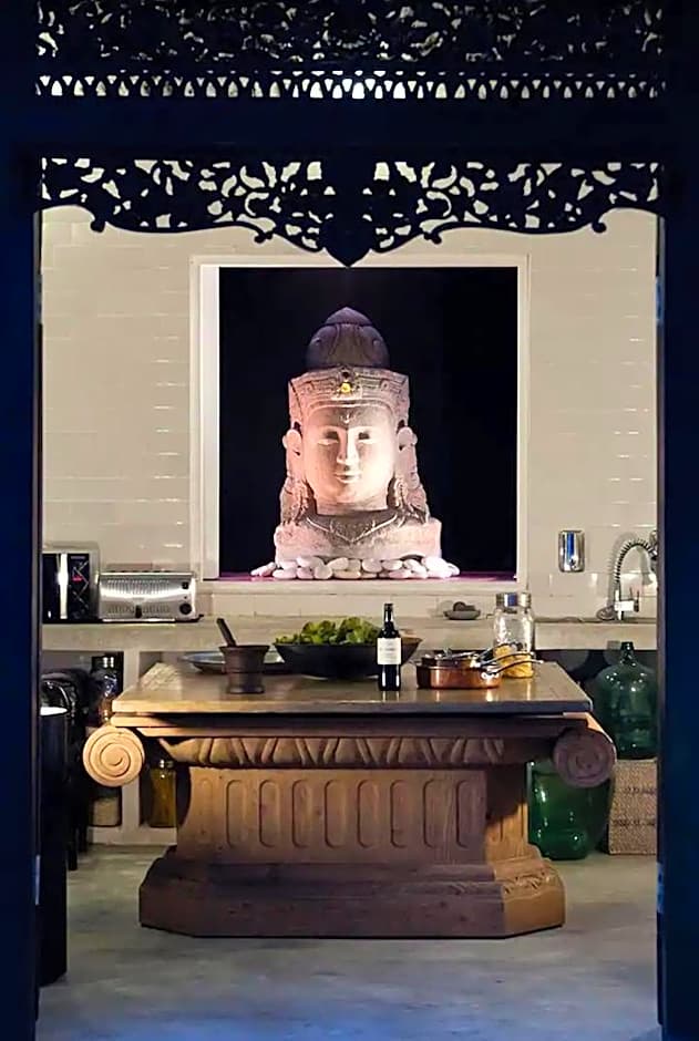 Villa Seminyak 6 Bedrooms