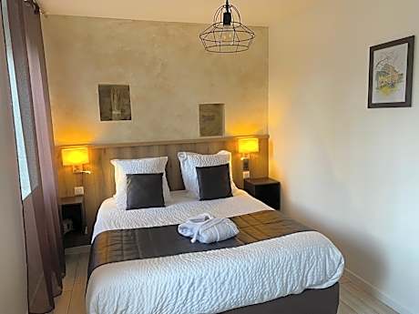 Superior Apartment with Terrace and River View Le Meunier