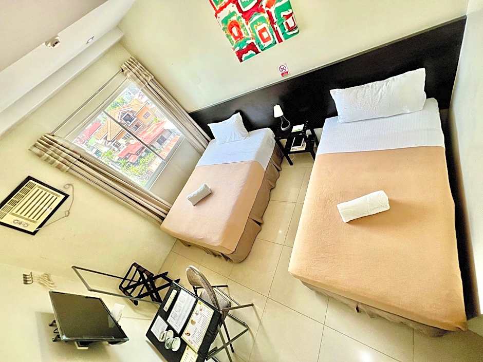 Canberry Hotel
