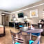 Dinah`S Garden Hotel