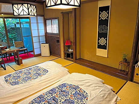 Triple Room with Shared Bathroom