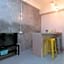 OYO 43993 Madsuite